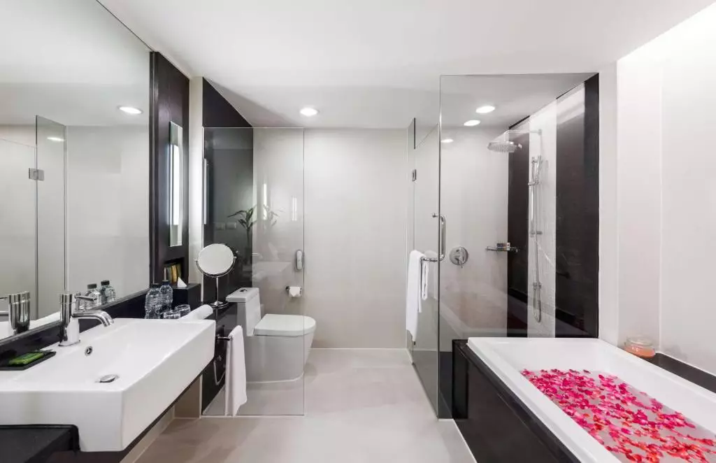 Radisson Suites Bangkok Sukhumvit